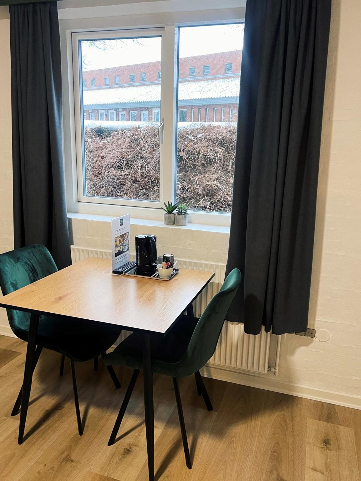 Koncepthotel Oksbøl Esterno foto