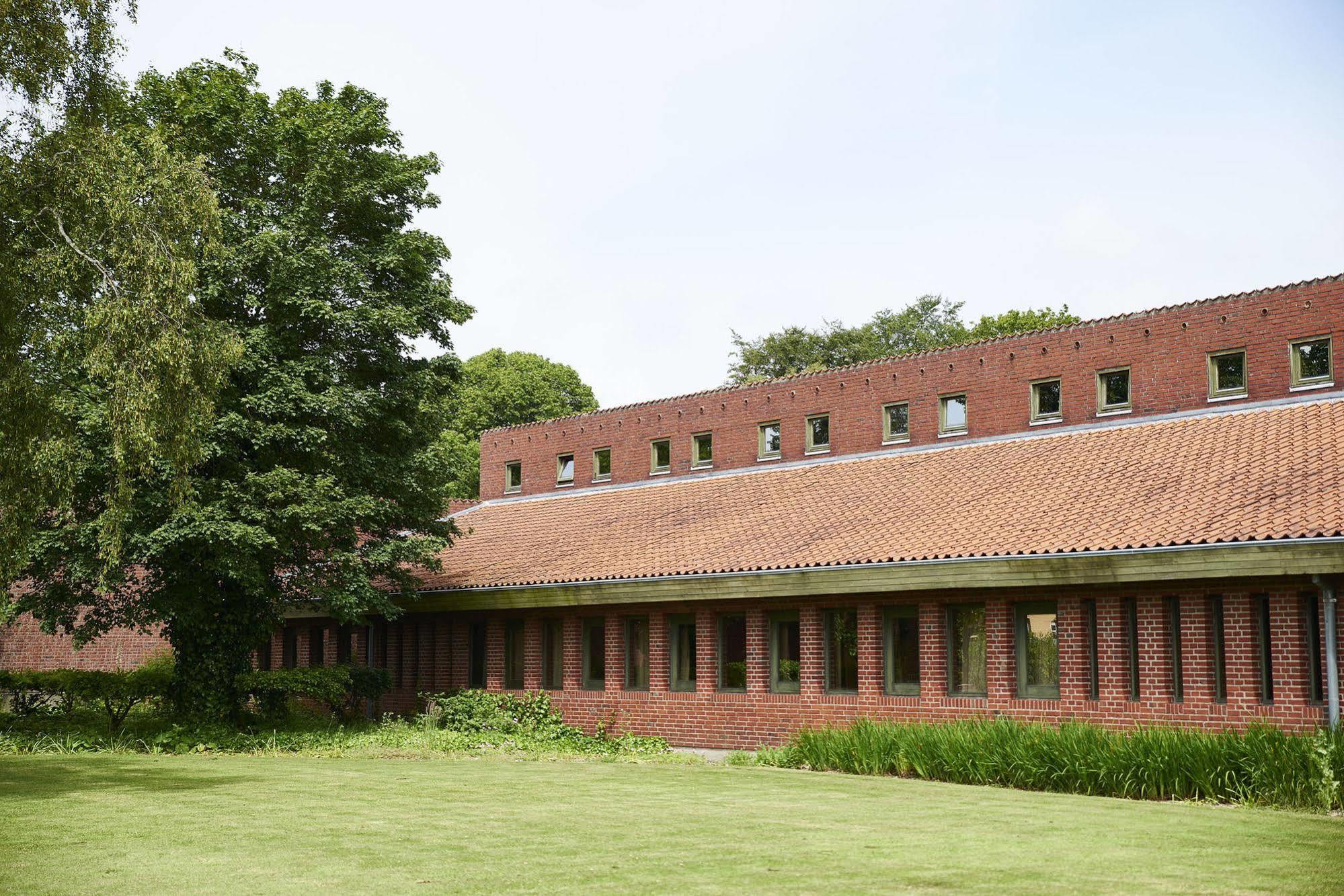 Koncepthotel Oksbøl Esterno foto
